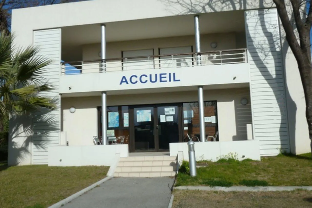 Vacanceole - Residence Carre Marine Mandelieu-la-Napoule 3*,  France