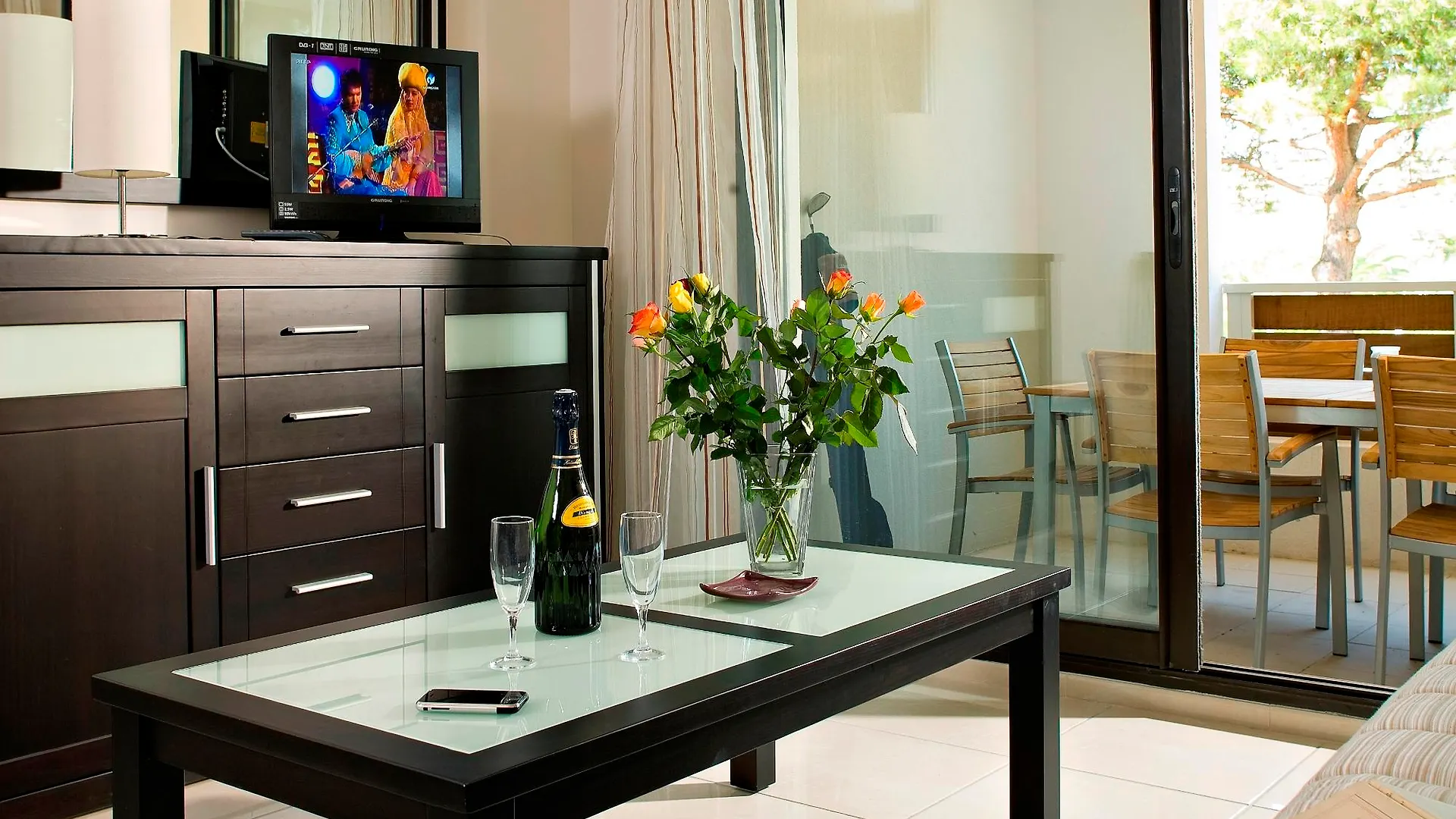 Vacanceole - Residence Carre Marine Mandelieu-la-Napoule 3*,