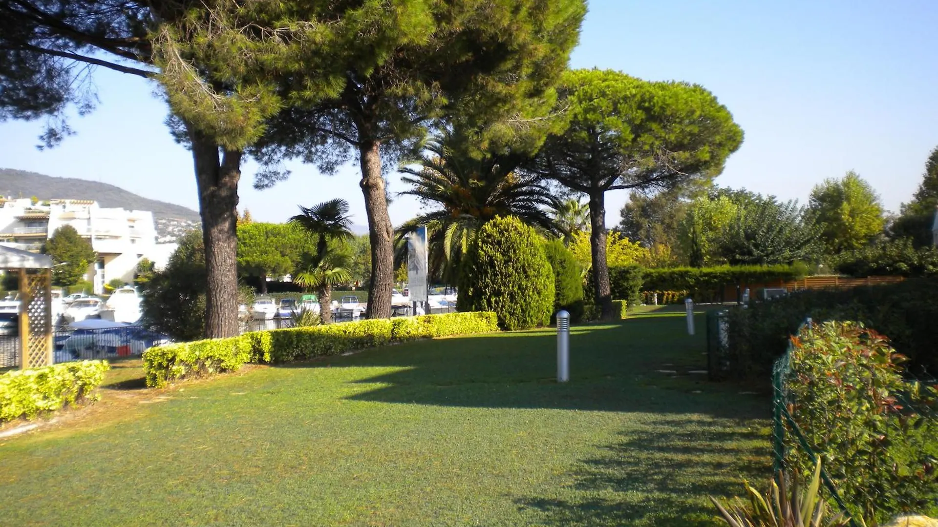 Vacanceole - Residence Carre Marine Mandelieu-la-Napoule