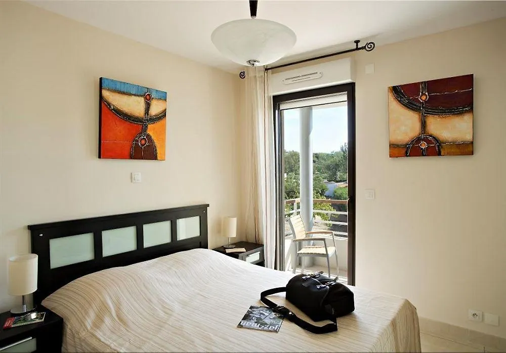 Aparthotel Vacanceole - Residence Carre Marine Mandelieu-la-Napoule