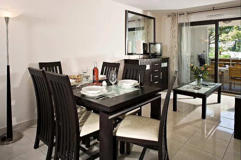 Vacanceole - Residence Carre Marine Mandelieu-la-Napoule